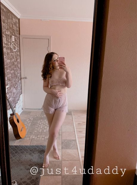 Devo4ka Askorbinka pornostar nackt galerie