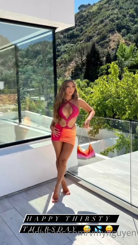 Victoria Nguyen akt galerie