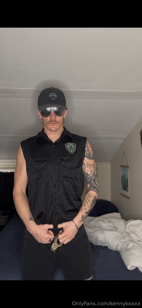 Kennykoxxx perfekte nacktheit galerien