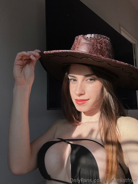 bekleidete onlyfans kostenlose nackte galerie