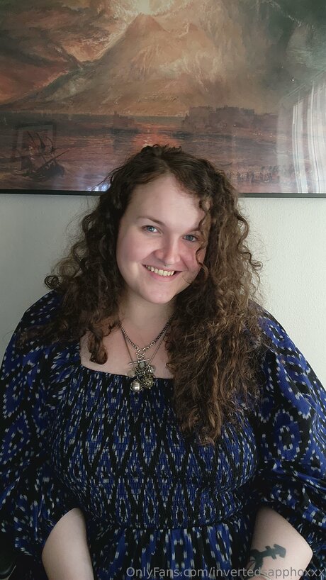 Invertedsapphoxxx model erwachsene galerie