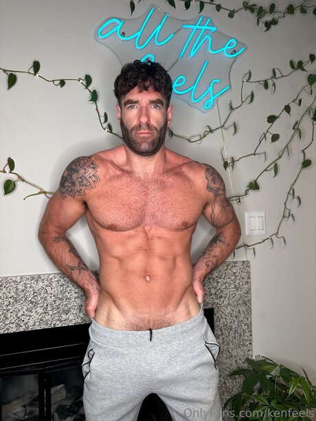 mma onlyfans erotische pornographische bild