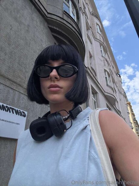 Sarah Heizel schöne erwachsene bild