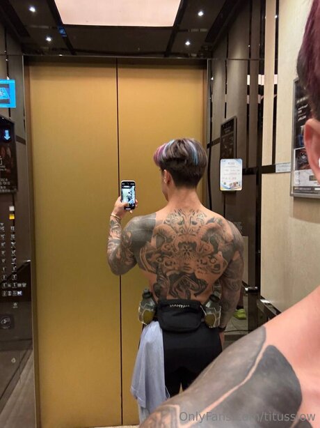 lippen nur fans nacktheit kostenlose foto