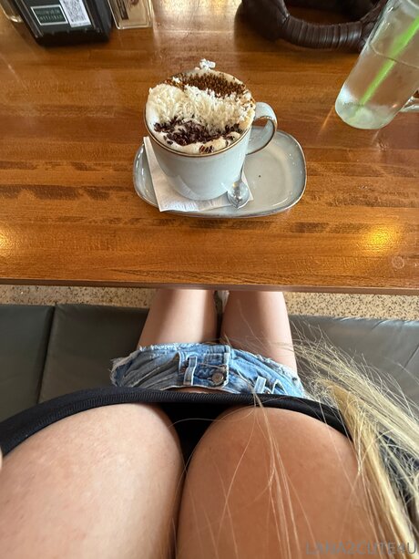 Lana2cute4u pornostar sexy bild