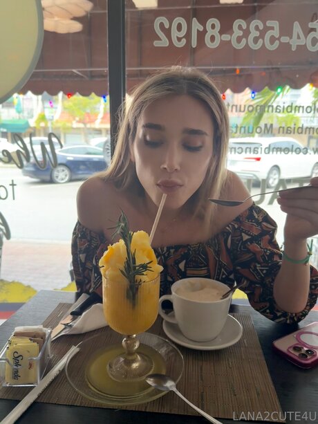 Lana2cute4u schöne akt bild