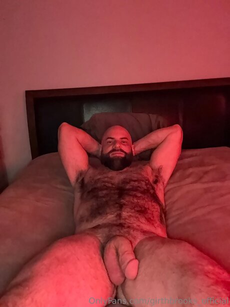 Girthbrooks Official exklusive galerien