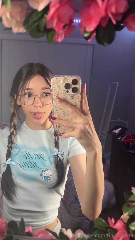 Tinykatrina heiße top fotos