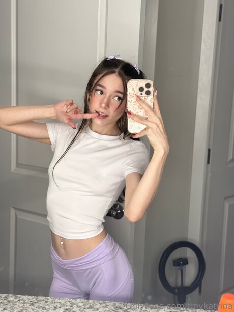 Tinykatrina model nackt archiv