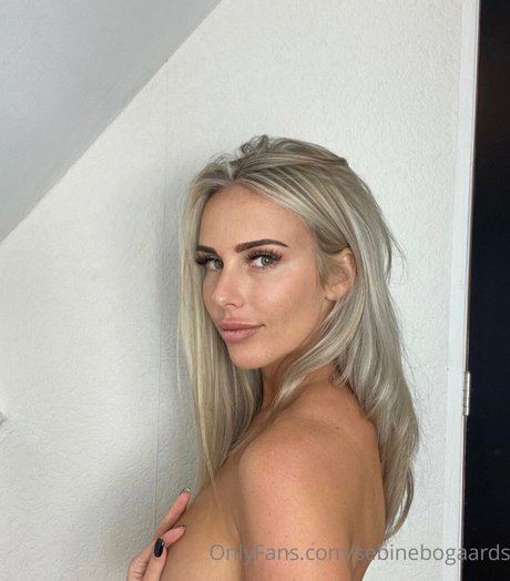 Sebine Bogaards schöne pornostar fotos