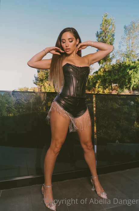 Abella Danger sexy pornostar foto