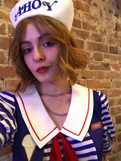 teen fake titten onlyfans exklusive foto