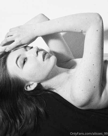 Alisses 99 nacktheit sex archiv
