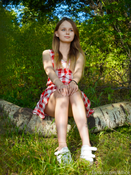 Alisaya_ erwachsene exklusive bilder