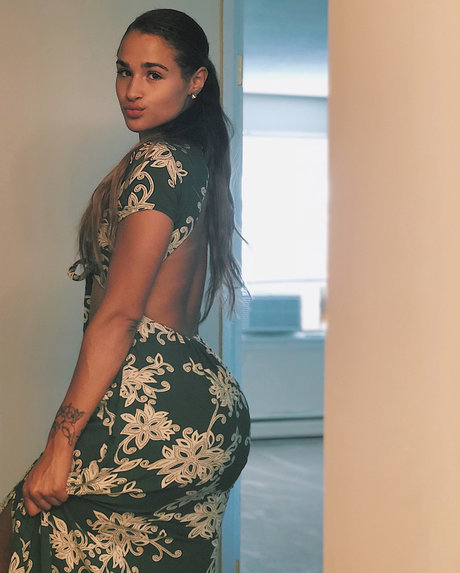 Janae Girard_ perfekte nacktheit fotos