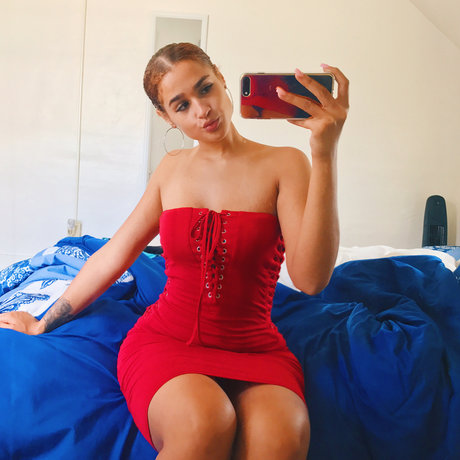 Janae Girard_ pornostar nackt archiv