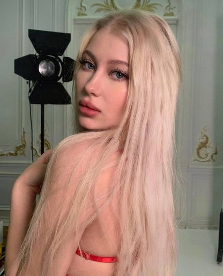 Sophia moonlight schauspielerin porno foto
