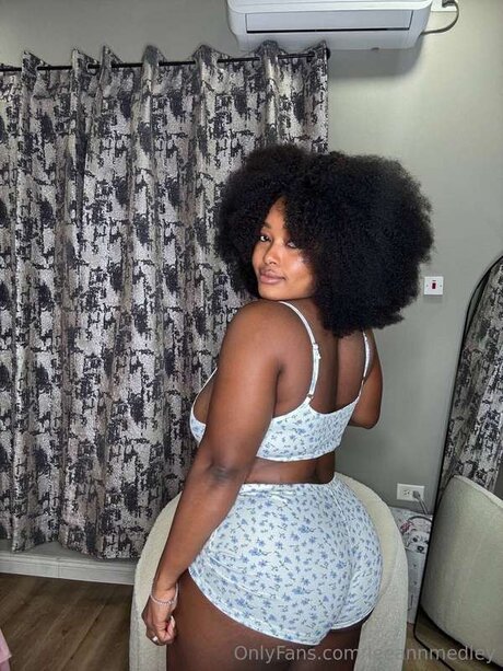 Leeannmedley heiße kunst fotos