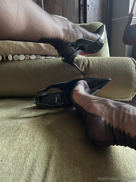 Malinawhispers kostenlose akt galerie