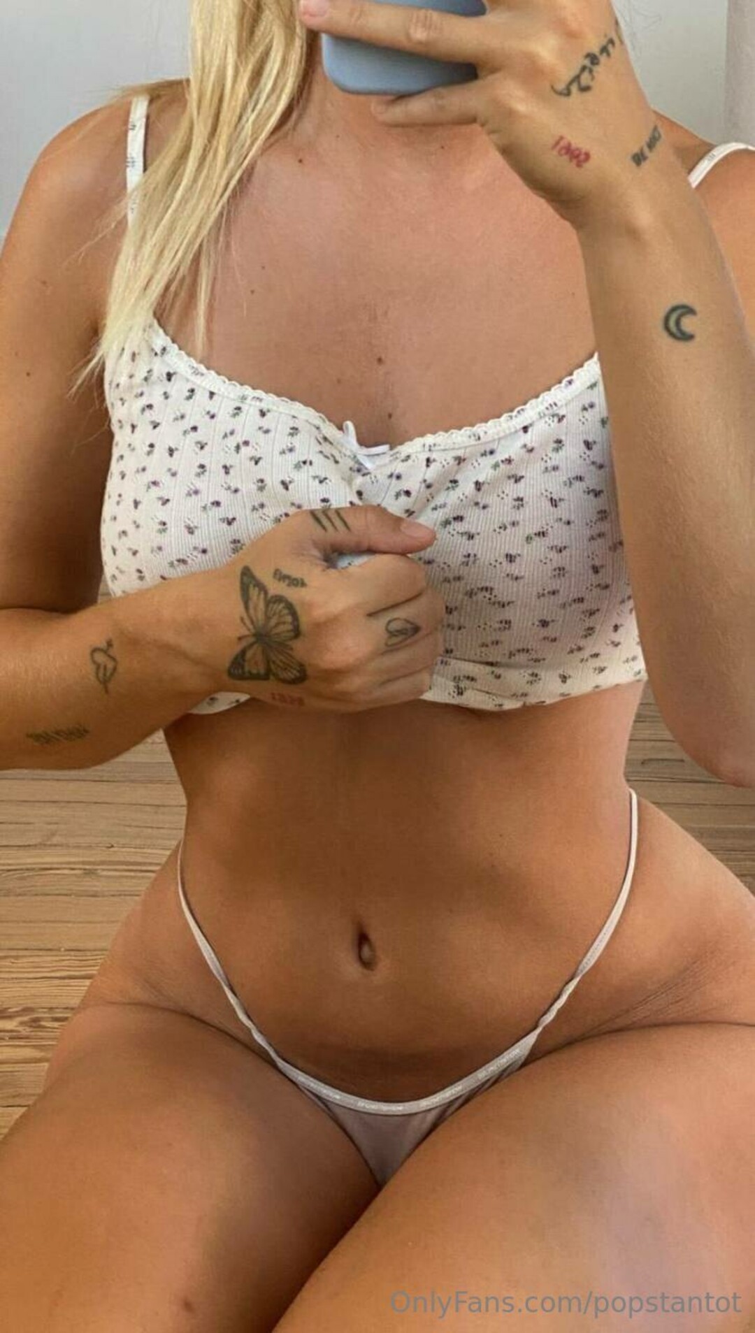 erdbeermilch onlyfans hübsche erotische fotos