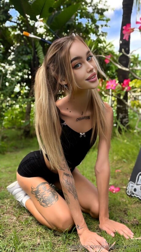 Seraphina Shh pornostar exklusive bild