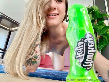 Mashayangteam hübsche pornographische foto