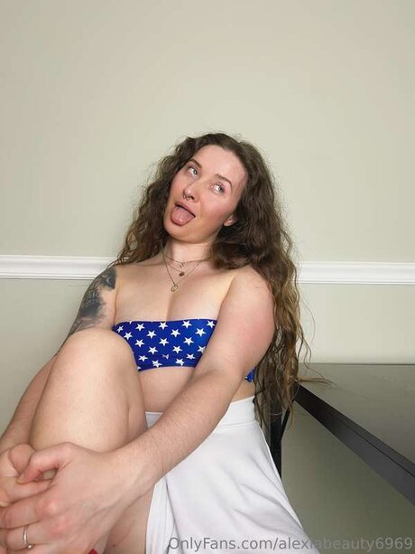 Alexiabeauty6969 nackt erwachsene foto