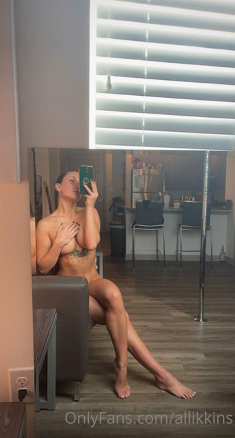 Allikkins_ porno exklusive bild