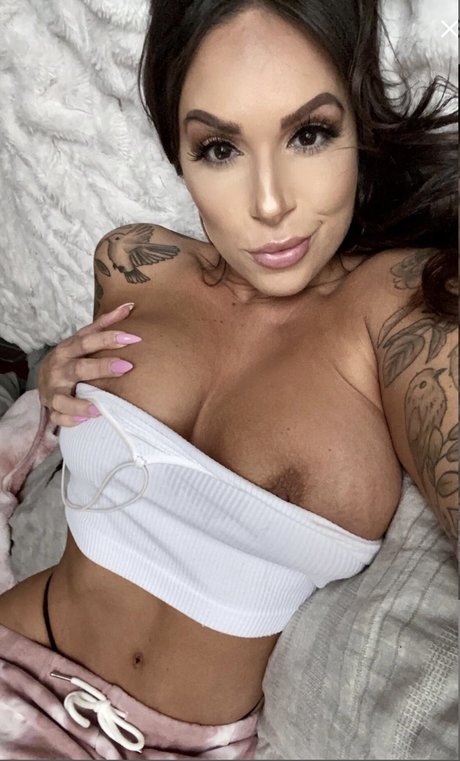 Jenny Mccon erwachsene erotische bild