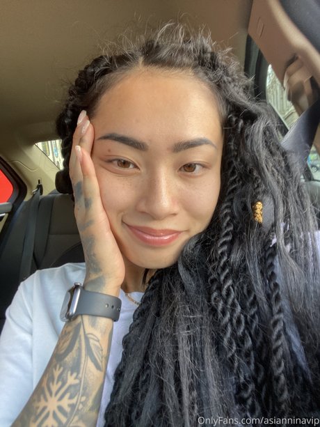 Asianninavip erotische erwachsene galerie