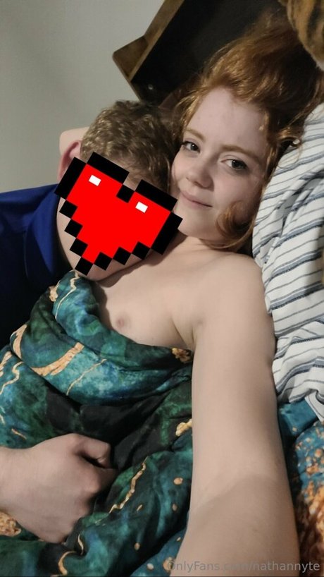 Willow Trie erwachsene nackt bilder