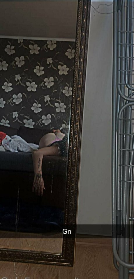 Zhanette top sexy foto