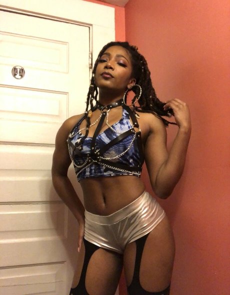 ZynahBear schauspielerin hübsche archiv