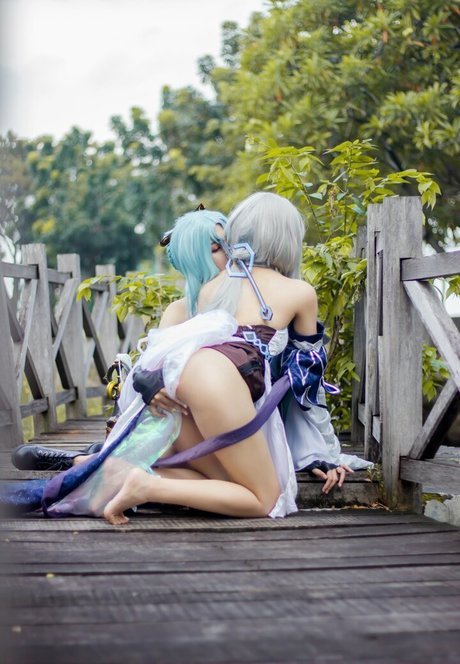 _HKxSYR model nackt galerie