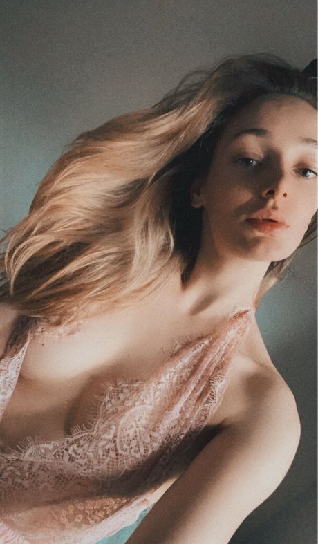 Zuccubuz pornostar schöne galerien