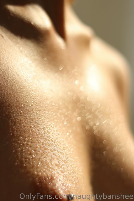 durchbohrte onlyfans erotische kostenlose fotos