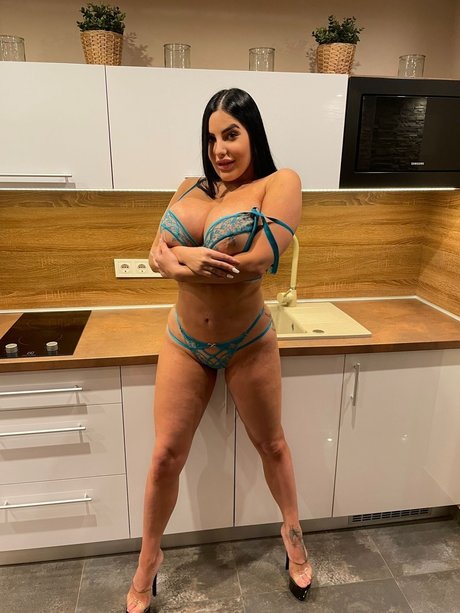 vollbusige asiatische onlyfans porno sexy archiv