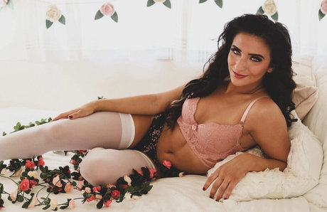 Allura Del Ray exklusive nacktheit bild