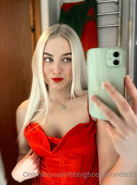 Bigbootyblondie sexy galerien