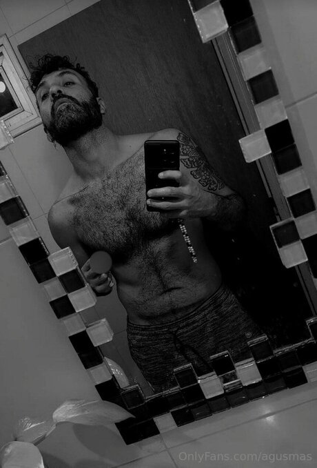 vollbusige ebenholz-onlyfans kunst nackte galerien