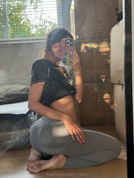 Harleymelts model nette fotos