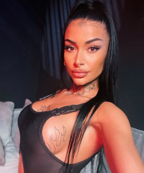 Misspierciink kunst nackt fotos