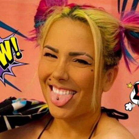 Zombiunicorn nackt top galerie