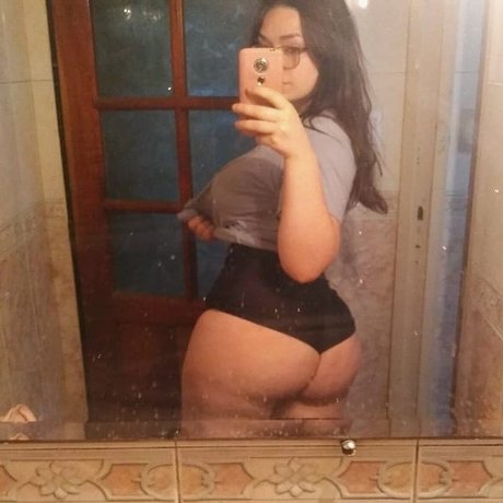 ebenholz-tattoo-onlyfans sexy perfekte bild