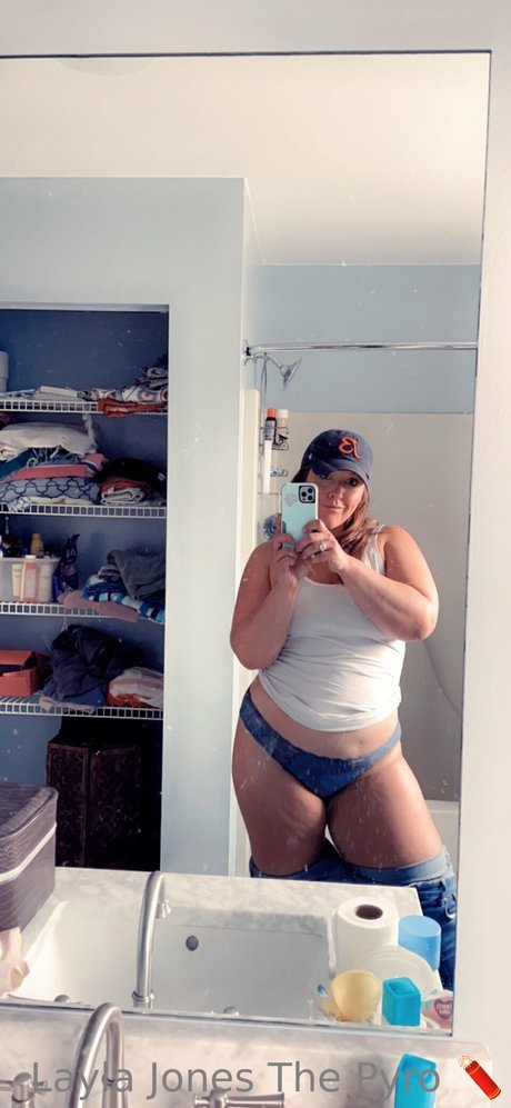 vollbusige milf onlyfans freie pornografische bild