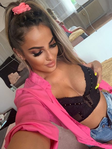 pattaya ladyboy onlyfans perfekte schöne bilder