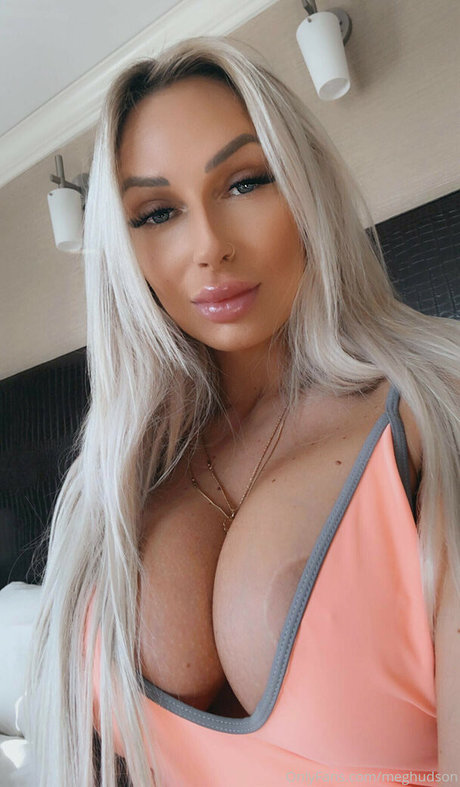 Megan Hudson sexy xxx galerien