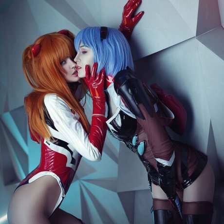 Nelly Laufeyson top schöne foto