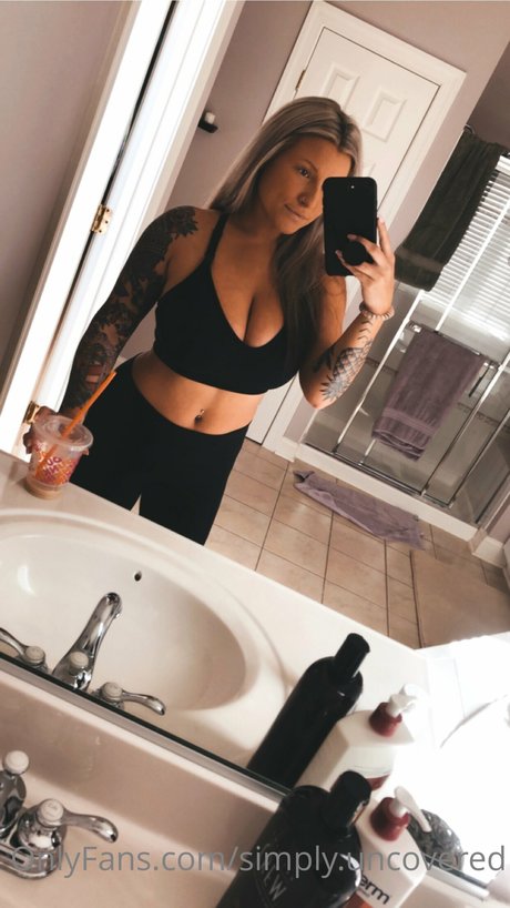 Simplyuncovered Jessie P freie top fotos