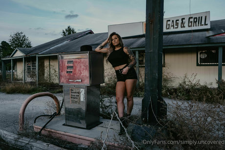 Simplyuncovered Jessie P kunst xxx foto